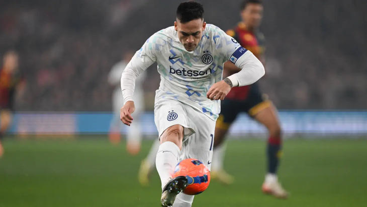 bologna stunned inter in penalties to reach italian super cup final