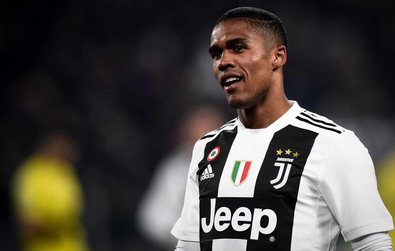 We’ve seen some weird transfers during this window, but none have been quite as unusual as Douglas Costa joining a fourth tier Italian team – Chievo.