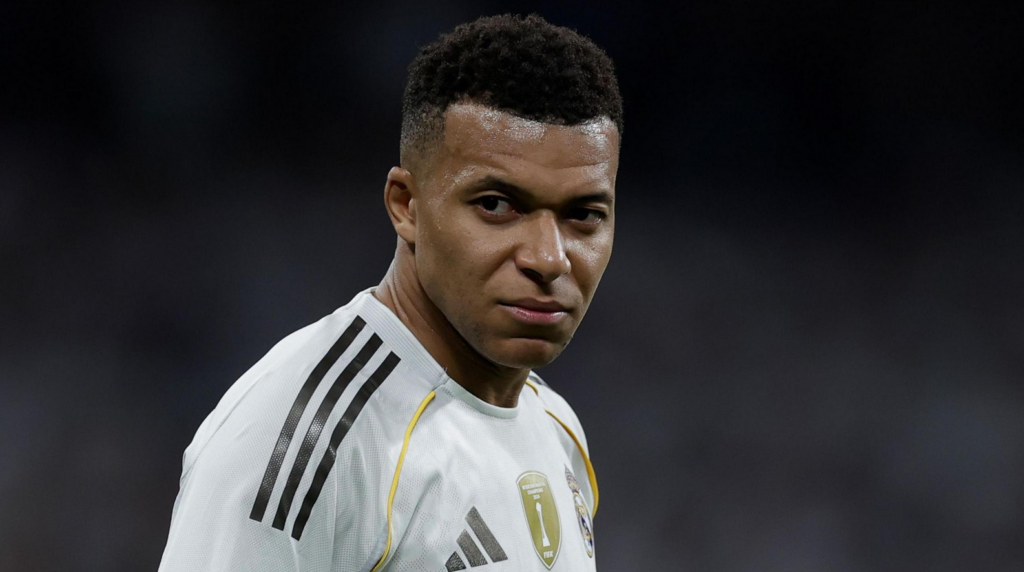 REAL MADRID FANS UNLEASH FURY: THEY BROUGHT VINÍCIUS TO TEARS BUT MBAPPÉ SAVED THEM ALL! Kylian Mbappé - bbc.com